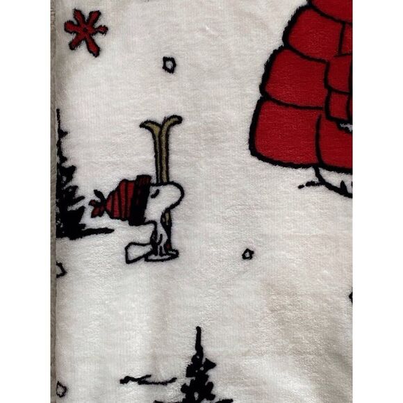 Peanuts Snoopy Woodstock Puffer Jacket Puffy Coat Soft Throw Blanket 50 X 70” - Picture 9 of 16